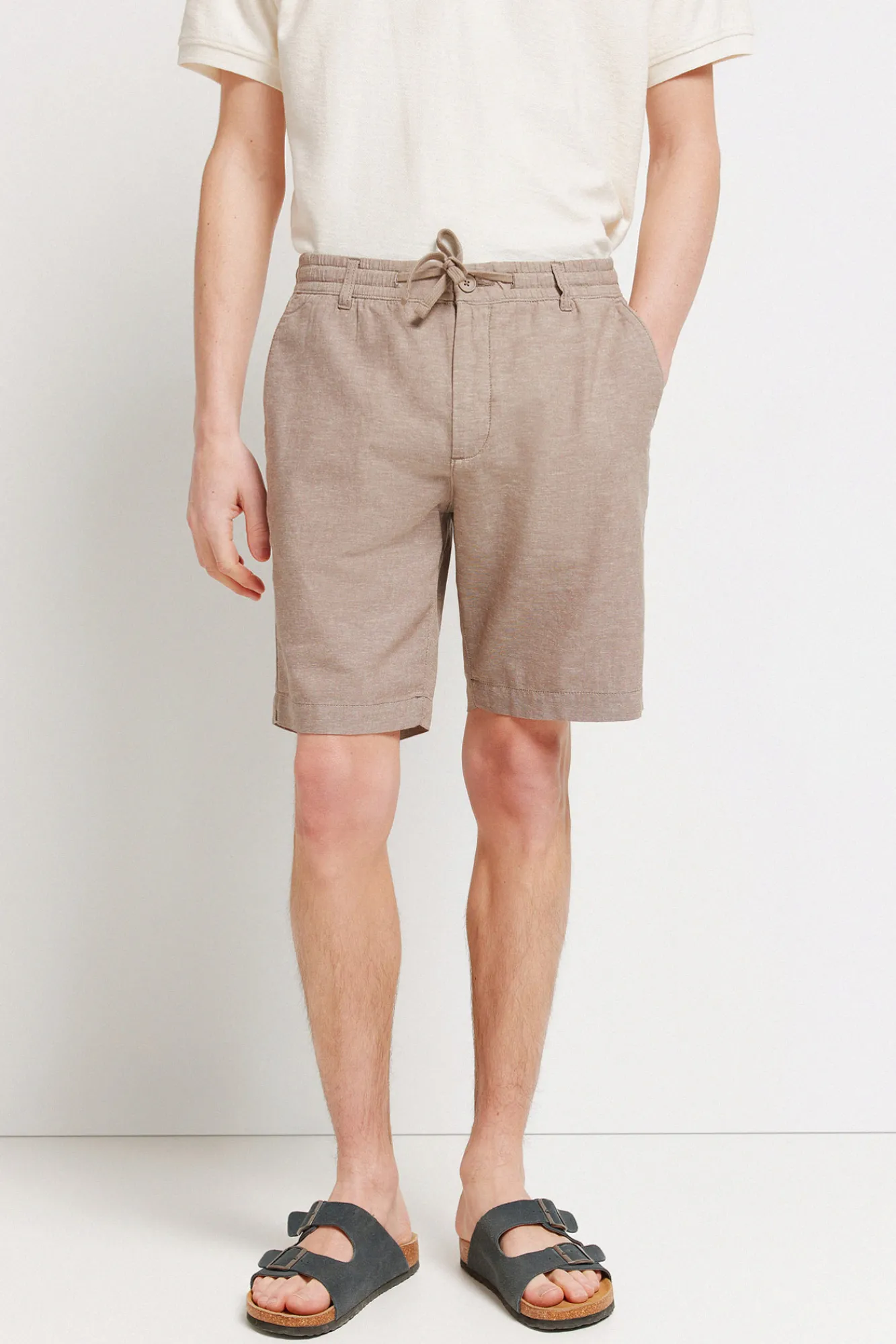 Outlet Springfield Bermuda coupe slim confortable en lin nude