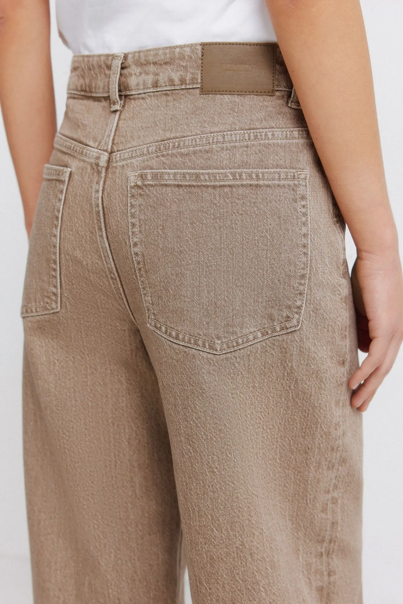 Sale Springfield Jeans droits taille haute camel