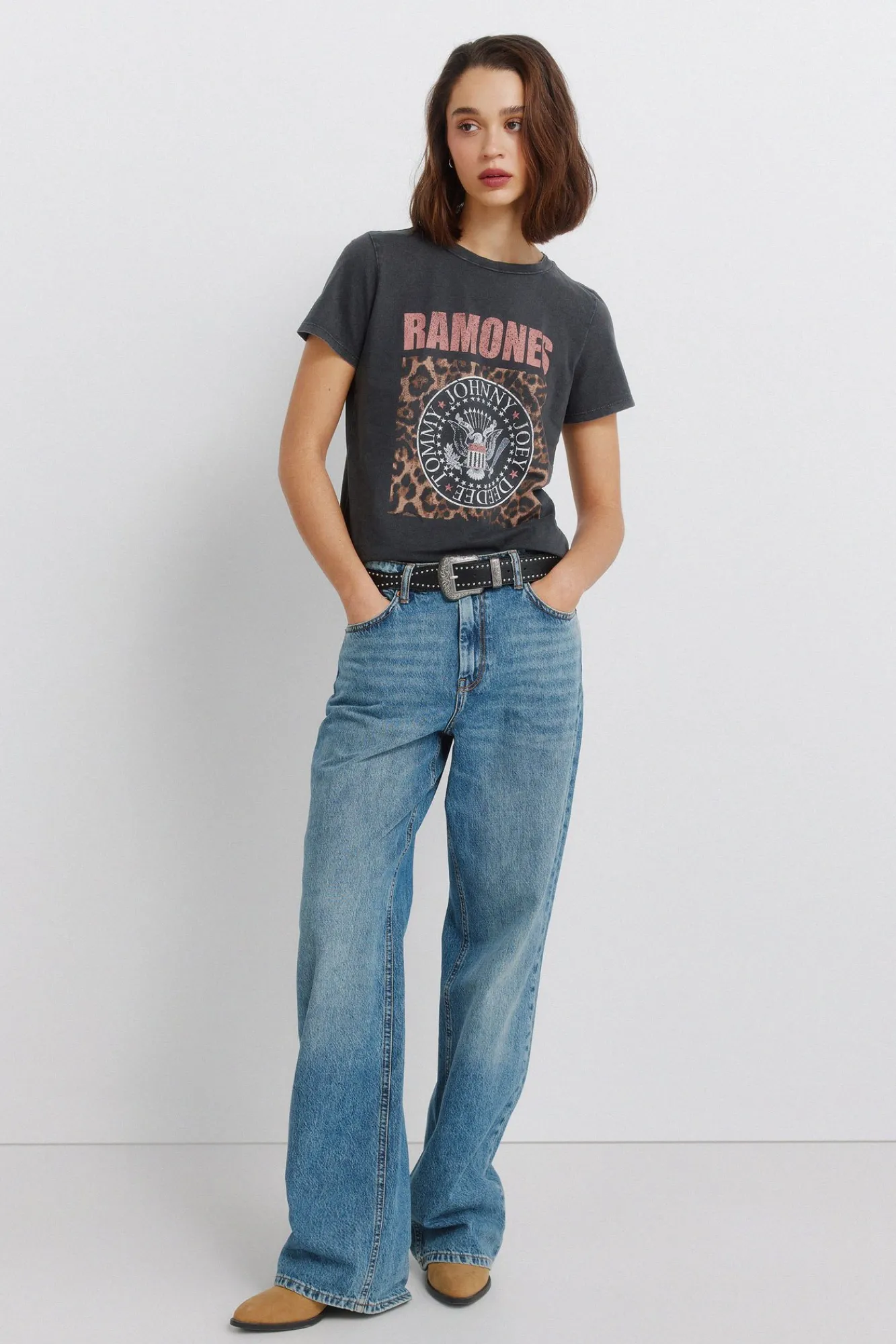 Online Springfield T-shirt "Ramones" gris